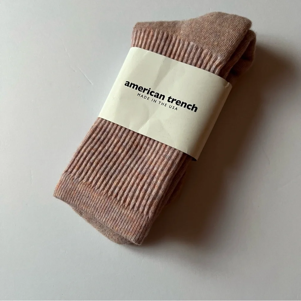 AMERICAN TRENCH SUPERMERINO WOOL CREW SOCKS BLUSH HEATHER PINK OS NWT